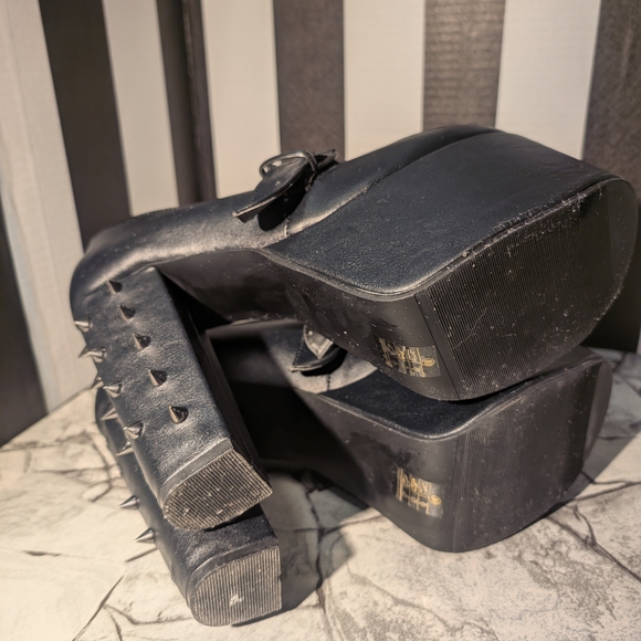 Demonia Platform Spikey Mary Janes 10 - Picture 4 of 8